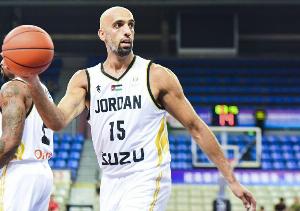 老熟人CBA旧将道格拉斯担任约旦U19主帅 阿巴斯任助教