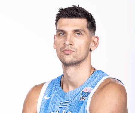 开云-可圈可点！米托格鲁全场7中6，三分3中3得到17分3板2助2抢断