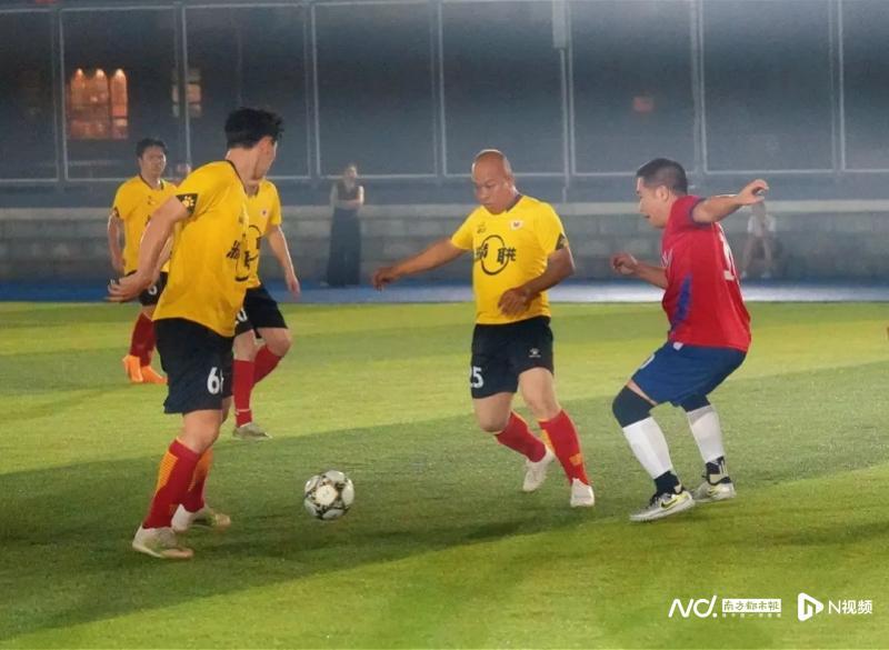 开云注册网址-首届“广旭杯”鹤山足球超级联赛落幕，这个队伍获得冠军