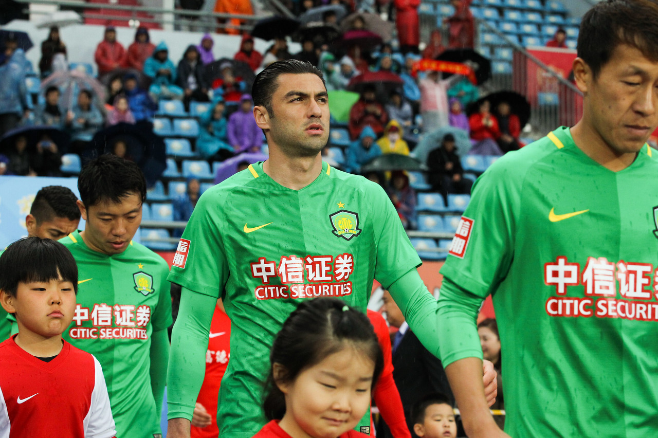 天空：多队有意聘请伊尔马兹执教 其球员时期曾效力里尔、国安