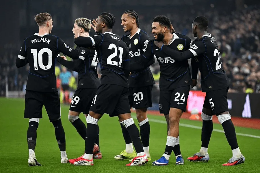 记者：当切尔西运转流畅、士气高涨时，具备成为强队的潜质